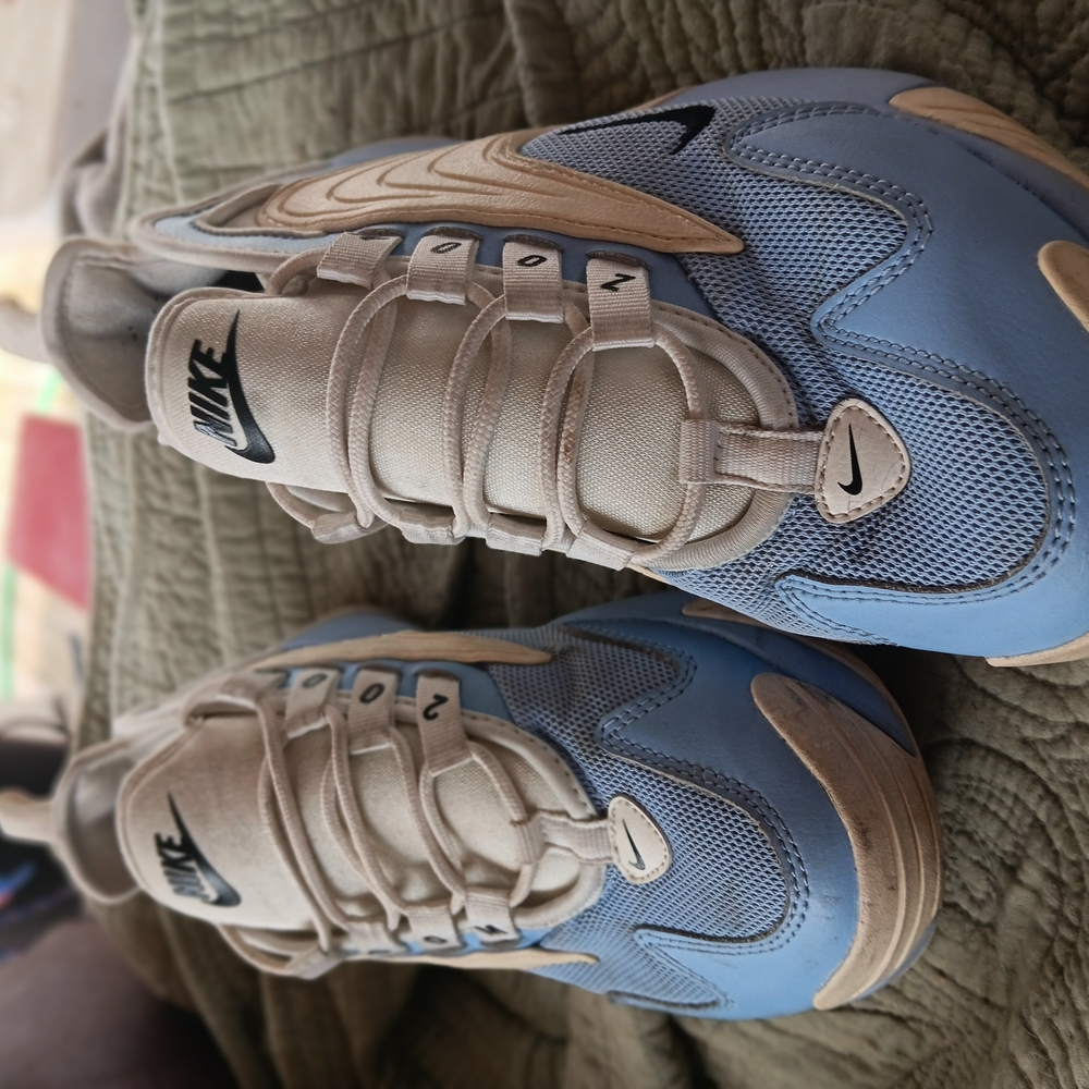 Nike Women's Sneakers in Blue and Cream
